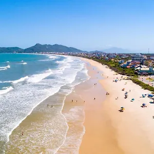 Siri Mariscal Casa de Férias